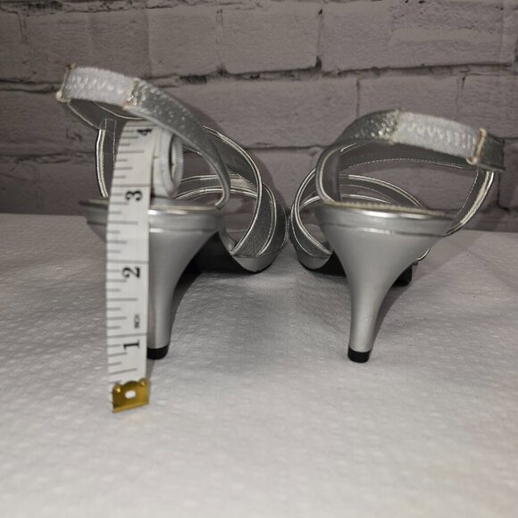 NINA NOLGA PEWTER BABY GILT SHOES WOMENS HELLE STAPPY SANDAL SIZE 7 - Picture 4 of 8